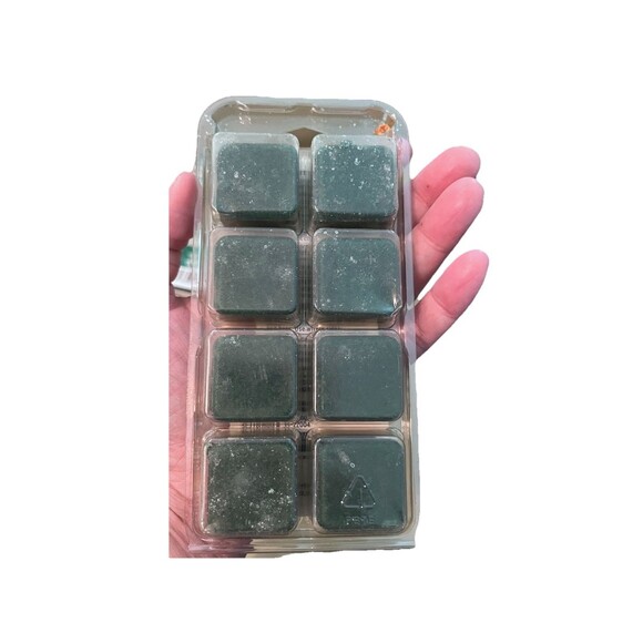 3 Packs of 6 Each NEW Glade “Sparkling Spruce" & "Be at Peace"  Wax Melts Green - Picture 5 of 5